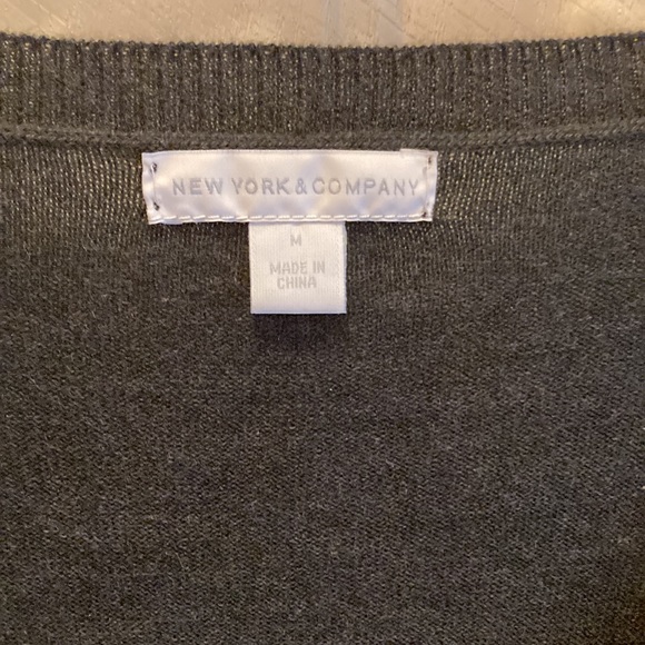 New York & Company button up sweater size medium. - Picture 3 of 4
